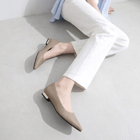 2026SS：アクセントヒール フラットシューズ（4797）グレージュ